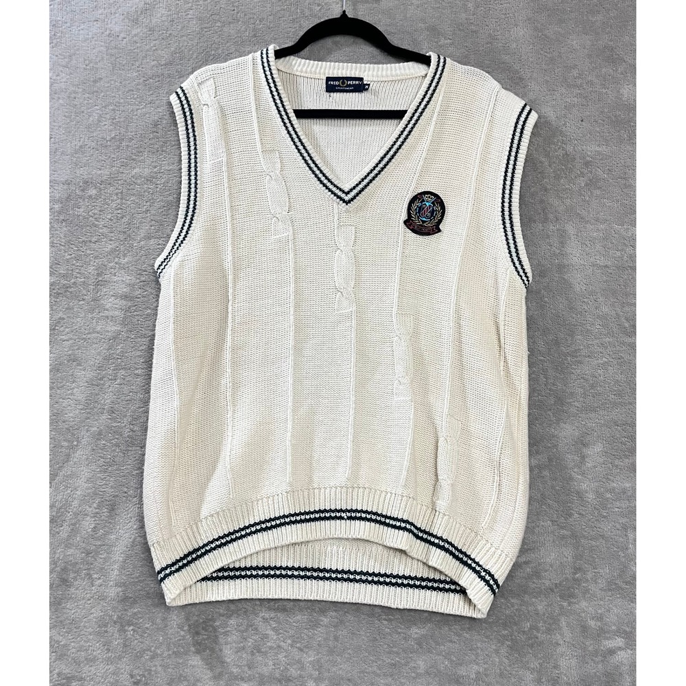 Fred Perry Sweater Vest  Medium Cable Knit Crest Preppy Tennis Cricket Heritage